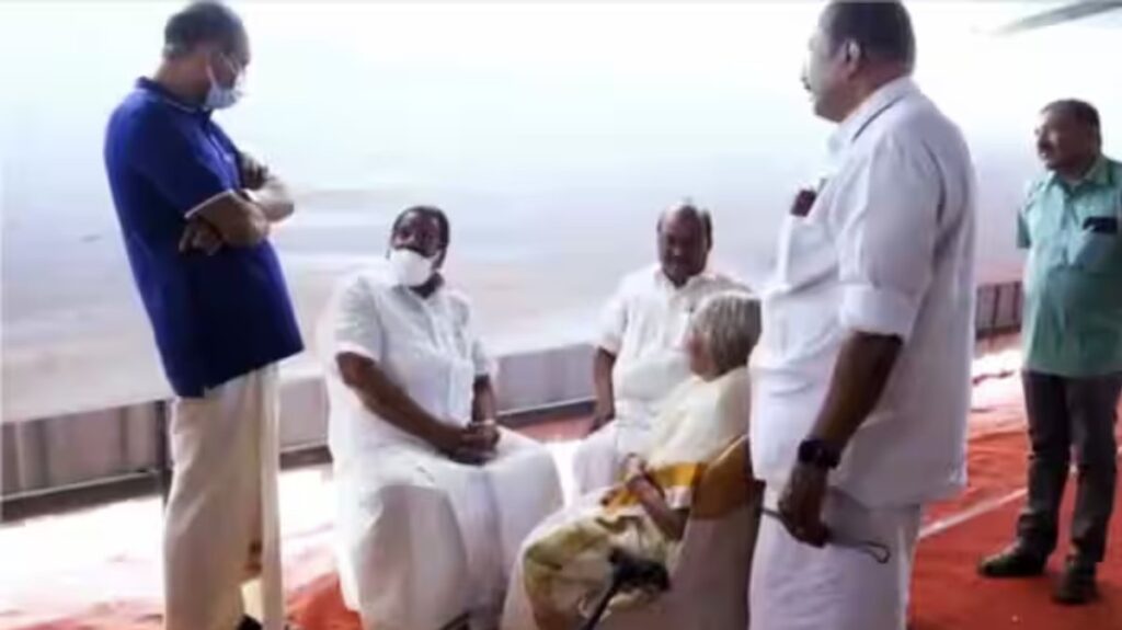 വിവാദ ഇടനിലക്കാരന് നന്ദകുമാറിന്റെ വീട്ടില് ഇ പി ജയരാജന്; വീണ്ടും വിവാദം